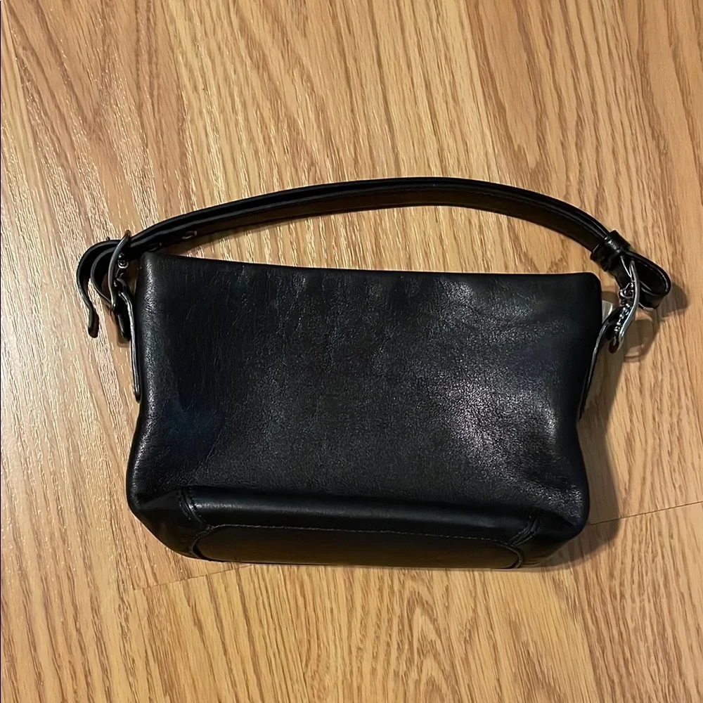 Coach Black Leather Shoulder Bag - Picture 1 of 12